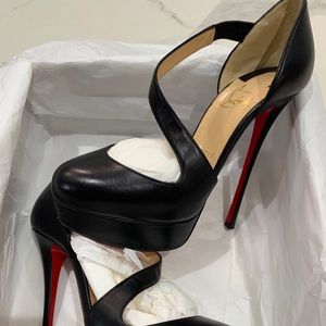 Brand new Beautiful Christian Louboutin shoes